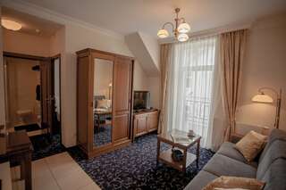 Апартаменты Apartamenty Villa Artis Свиноуйсьце One-Bedroom Standard Apartment B with Balcony-1